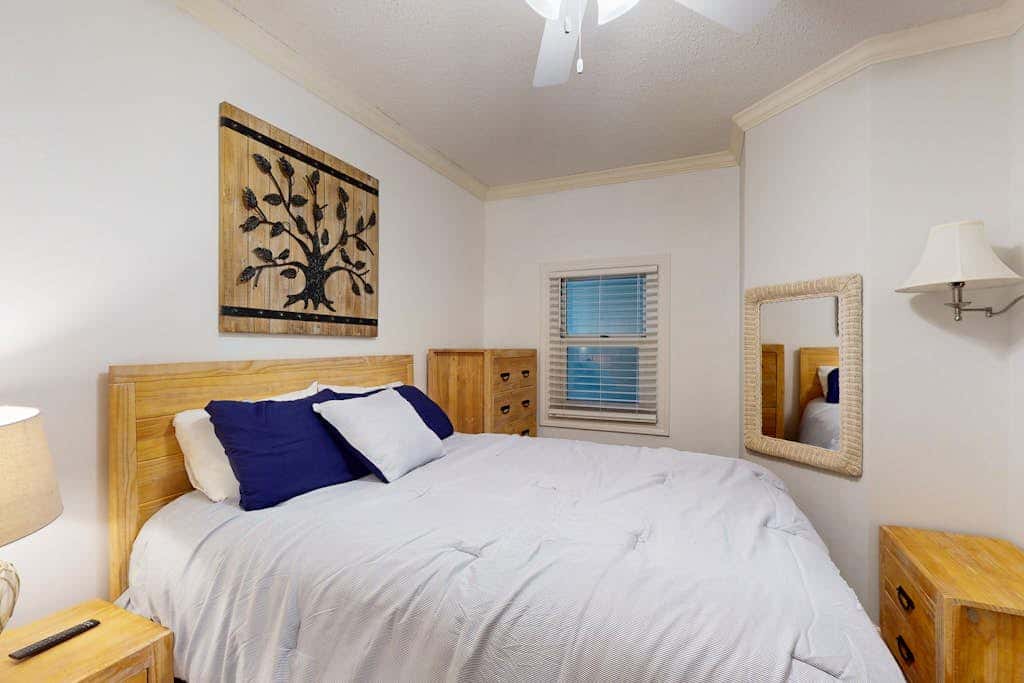 Gulf-front condo w/ beach access, indoor/outdoor pool, & tennis courts