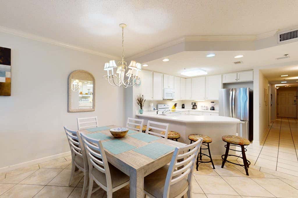 Gulf-front condo w/ beach access, indoor/outdoor pool, & tennis courts