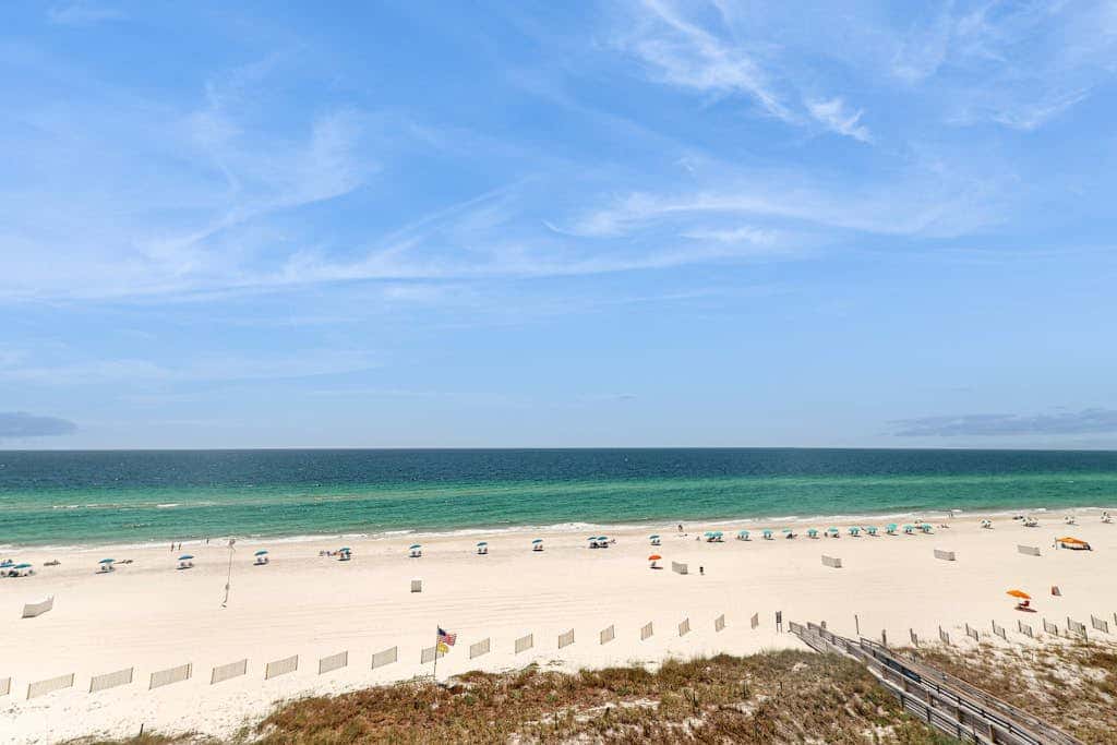 Beachfront condo overlooking the Gulf w/ balcony & indoor/outdoor pools