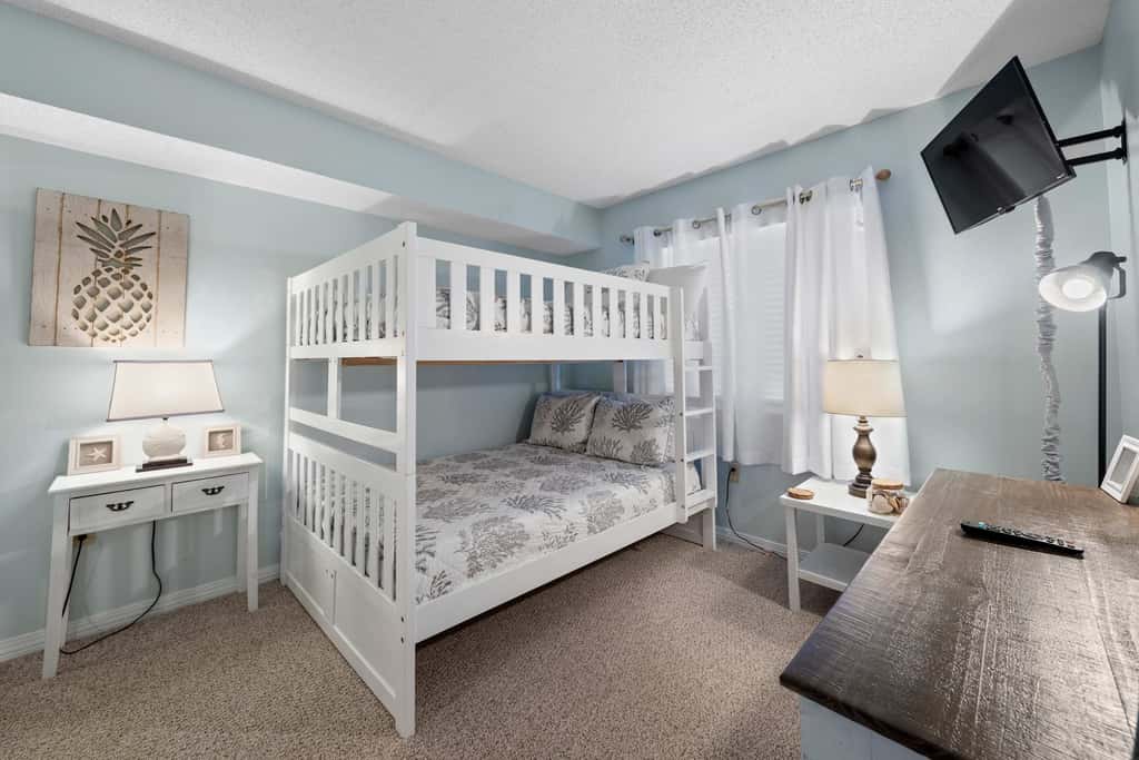 Waterview condo with shared pool, panoramic balcony views, and WIFI