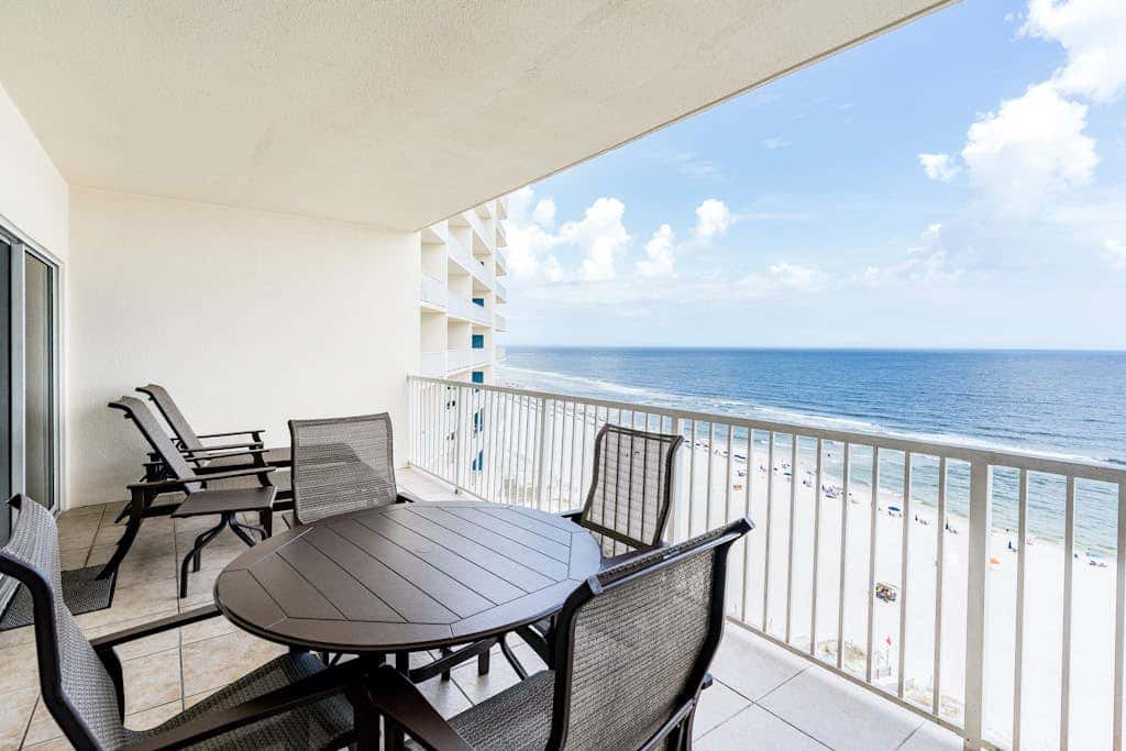 Beachfront condo with amazing views overlooking the Gulf of America featuring resort style pools