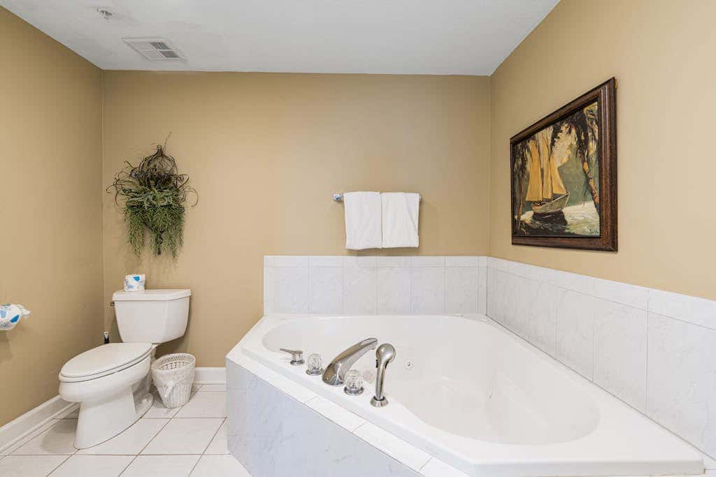 Beachfront condo with amazing views overlooking the Gulf of America featuring resort style pools