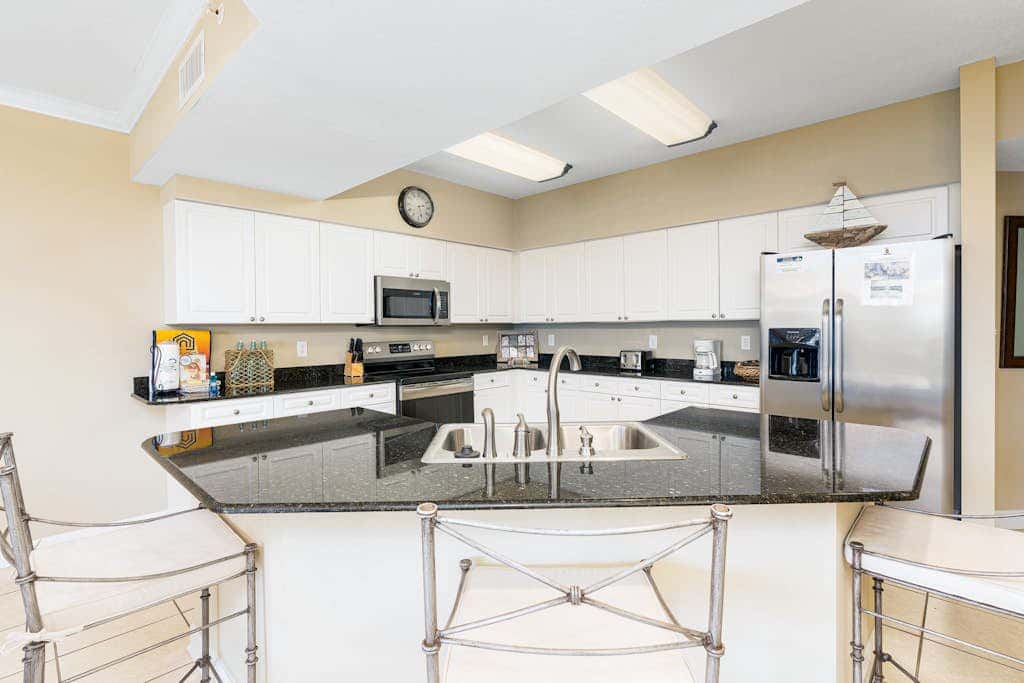 Beachfront condo with amazing views overlooking the Gulf of America featuring resort style pools