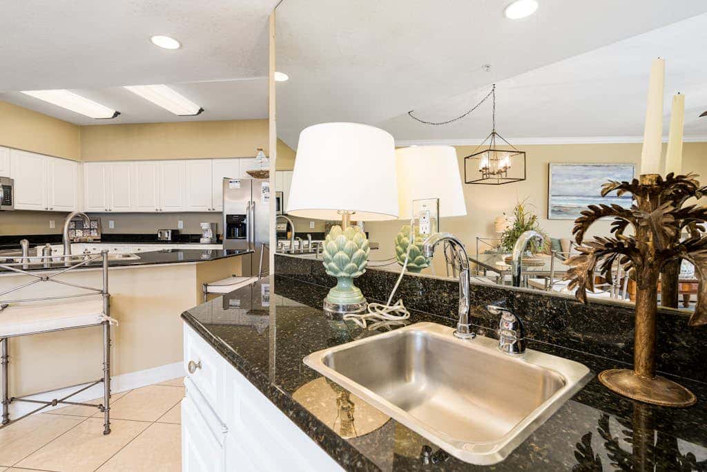 Beachfront condo with amazing views overlooking the Gulf of America featuring resort style pools