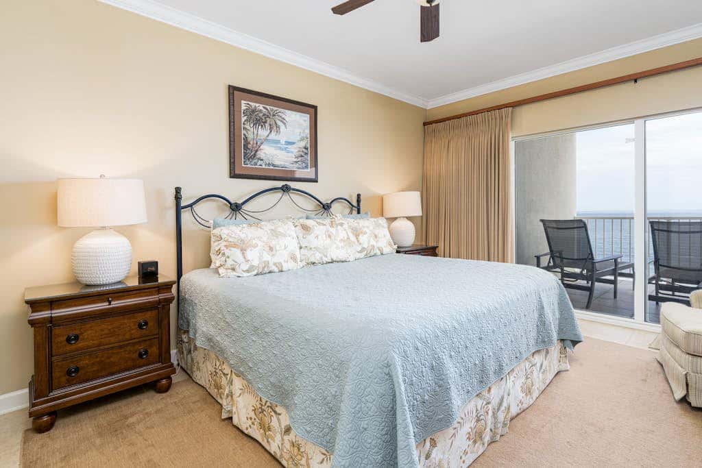 Beachfront condo with amazing views overlooking the Gulf of America featuring resort style pools
