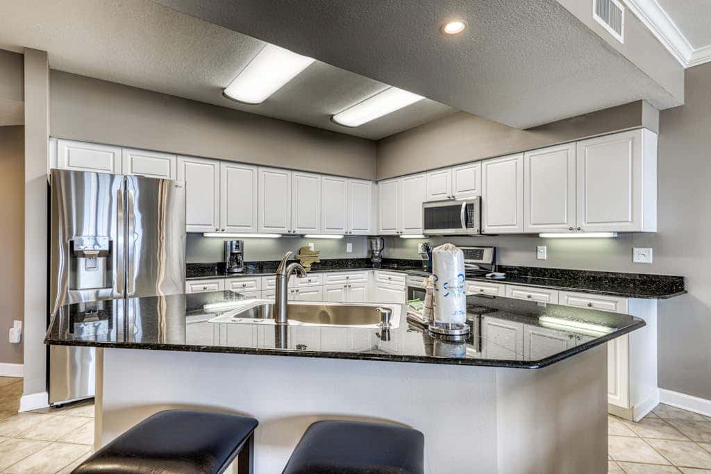 Gorgeous gulf-view condo with indoor & outdoor pools Sauna & boardwalk