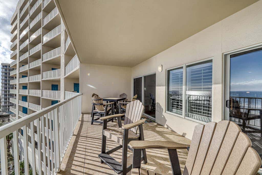 Gorgeous gulf-view condo with indoor & outdoor pools Sauna & boardwalk