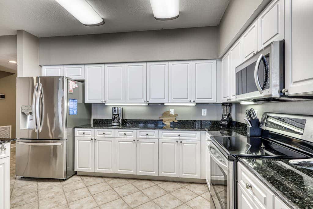 Gorgeous gulf-view condo with indoor & outdoor pools Sauna & boardwalk