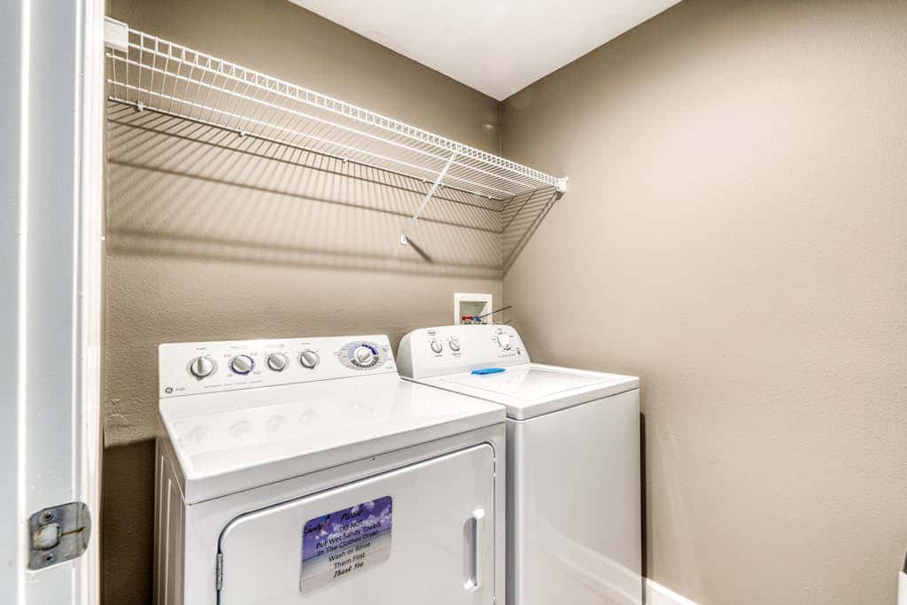 Gorgeous gulf-view condo with indoor & outdoor pools Sauna & boardwalk
