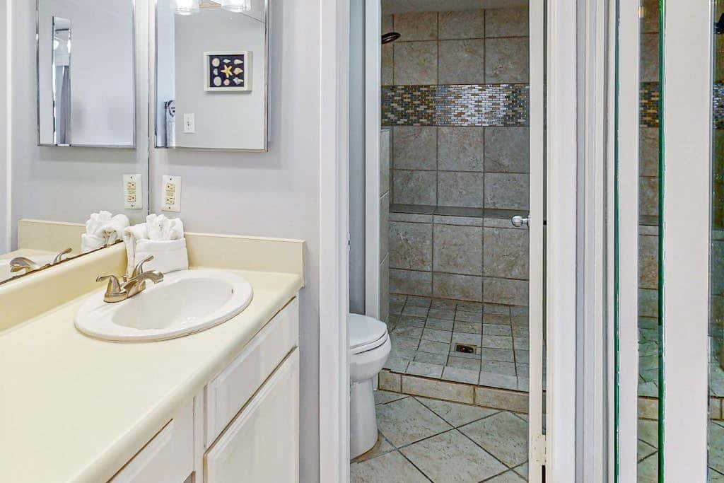 Second floor condo with free WiFi, Gulf views, central AC, and gated entrance