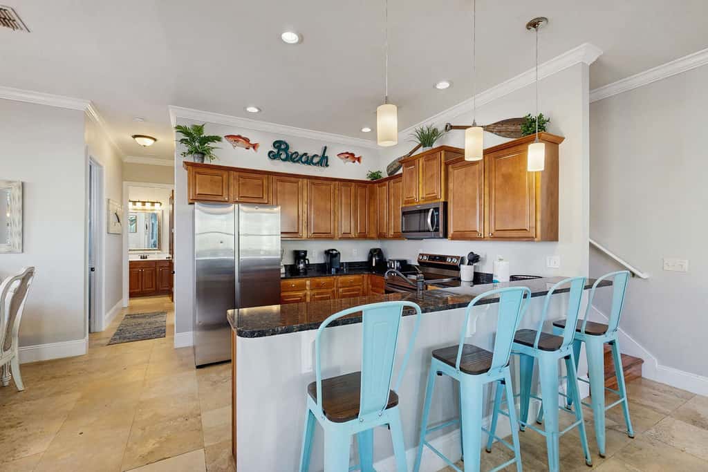 Three-Story Home w/Washer/Dryer, Gas Grill, Central A/C, & Shared Pool, Hot Tub