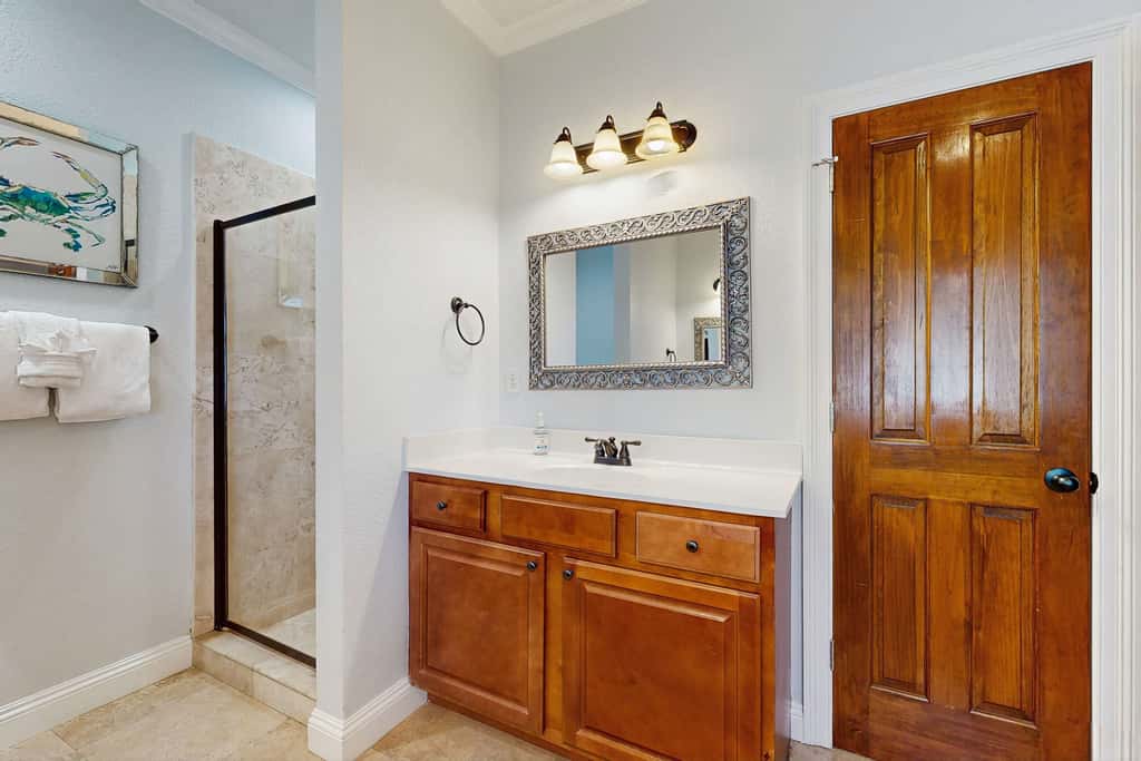 Three-Story Home w/Washer/Dryer, Gas Grill, Central A/C, & Shared Pool, Hot Tub