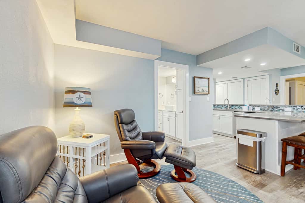 Second-Floor Ocean & Gulf Front Condo w Free WiFi, 2 Balconies, Shared Pool, AC