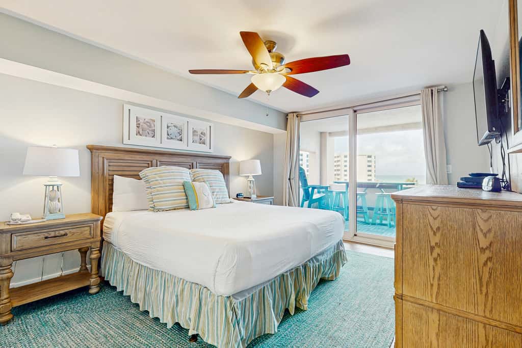 Second-Floor Ocean & Gulf Front Condo w Free WiFi, 2 Balconies, Shared Pool, AC