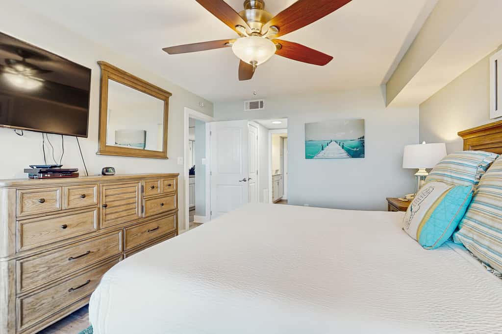 Second-Floor Ocean & Gulf Front Condo w Free WiFi, 2 Balconies, Shared Pool, AC