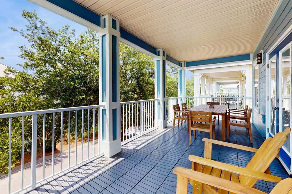 Gorgeous, multi-level home with pool, hot tub & two balconies - dog-friendly