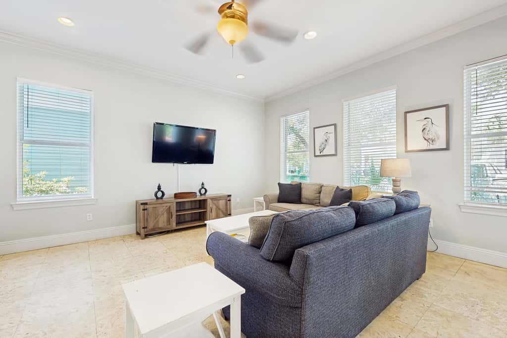 Gorgeous, multi-level home with pool, hot tub & two balconies - dog-friendly