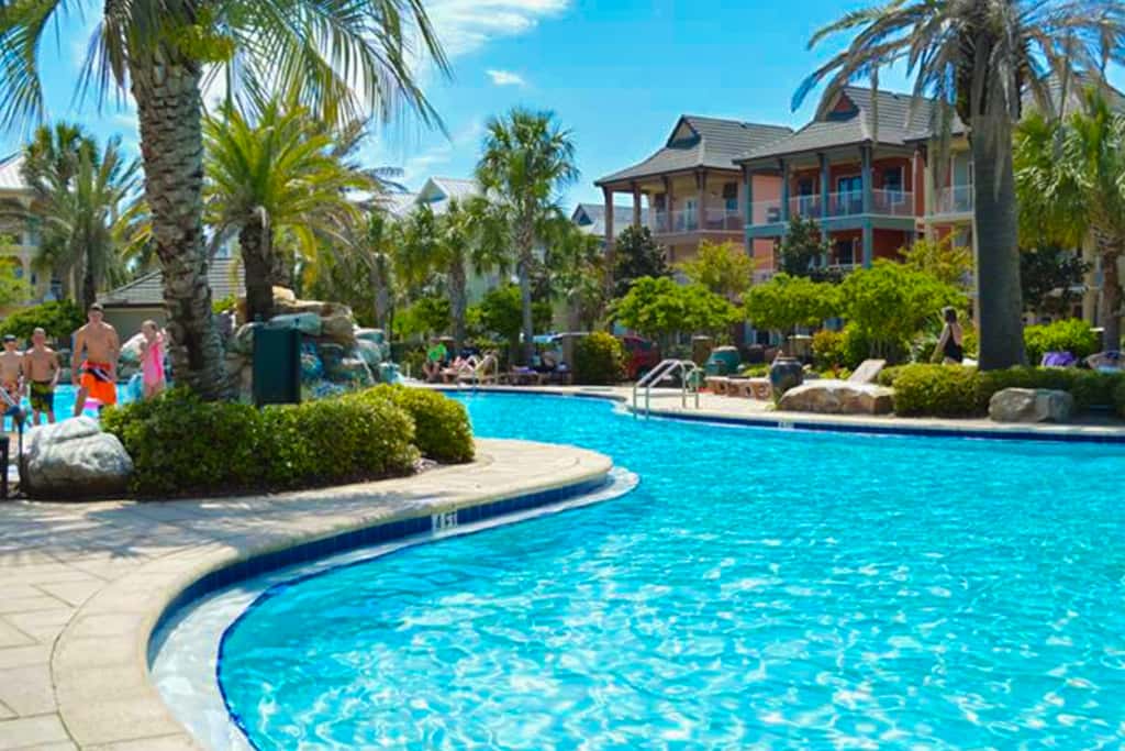 Gorgeous, multi-level home with pool, hot tub & two balconies - dog-friendly