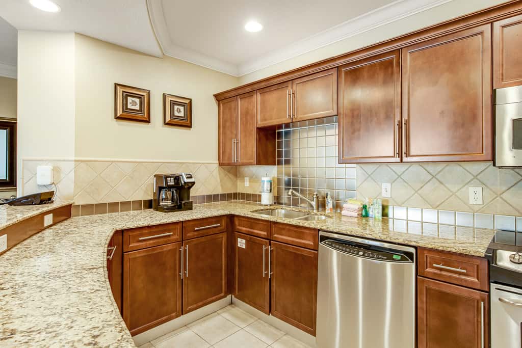 Emerald Grande 1023