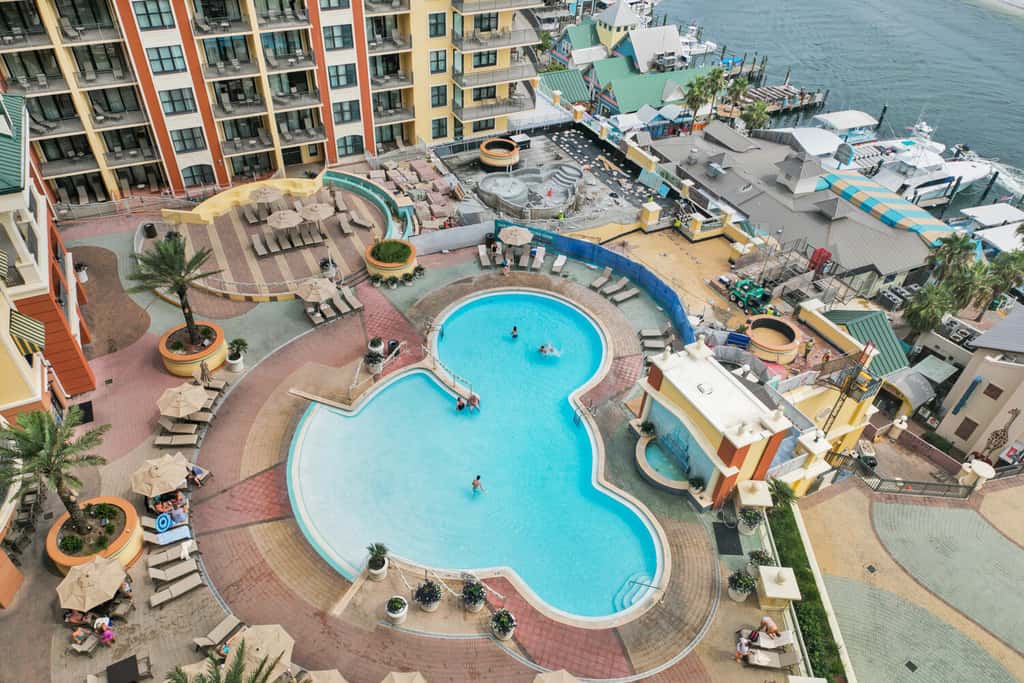 Emerald Grande 1023