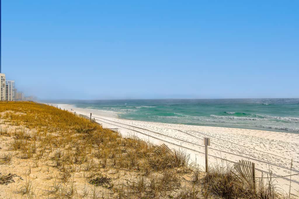 Waterfront condo in private beach resort, best free amenities in Destin!