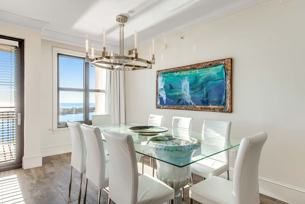 Emerald Grande 1025