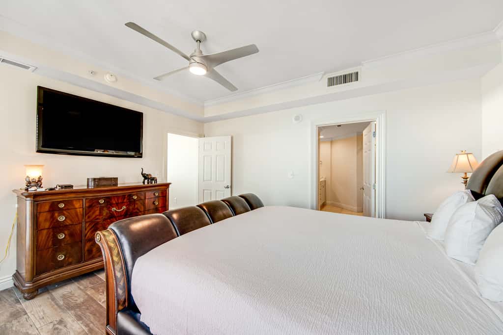 Emerald Grande 1025