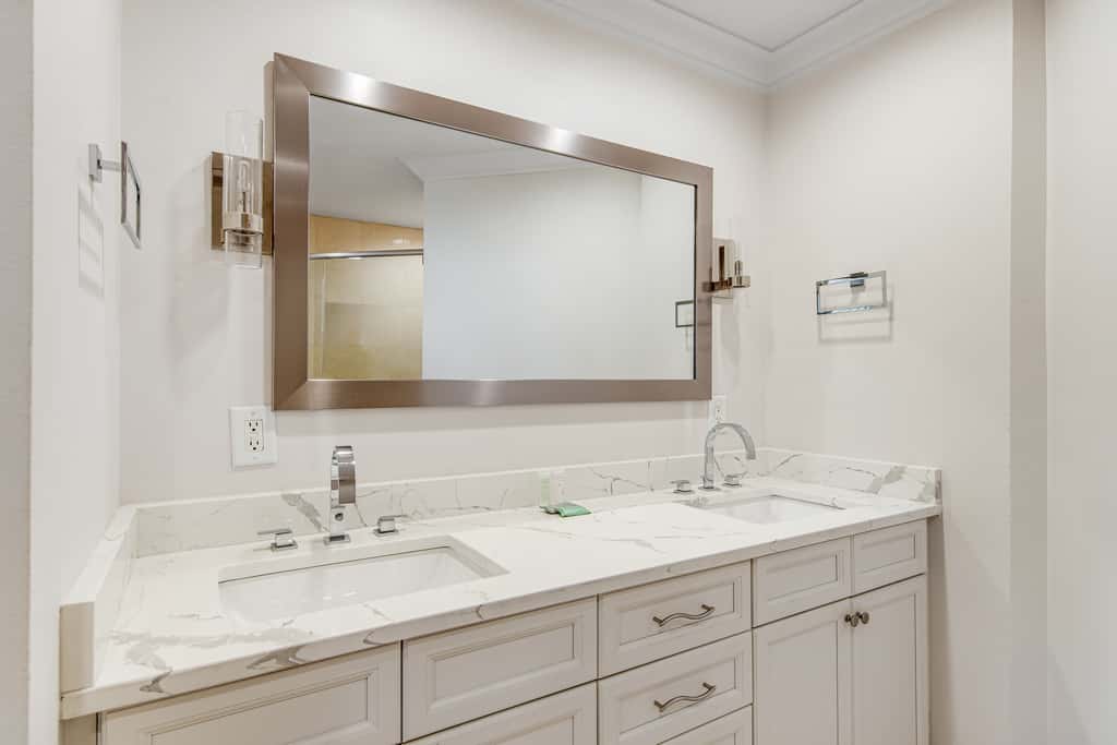 Emerald Grande 1025