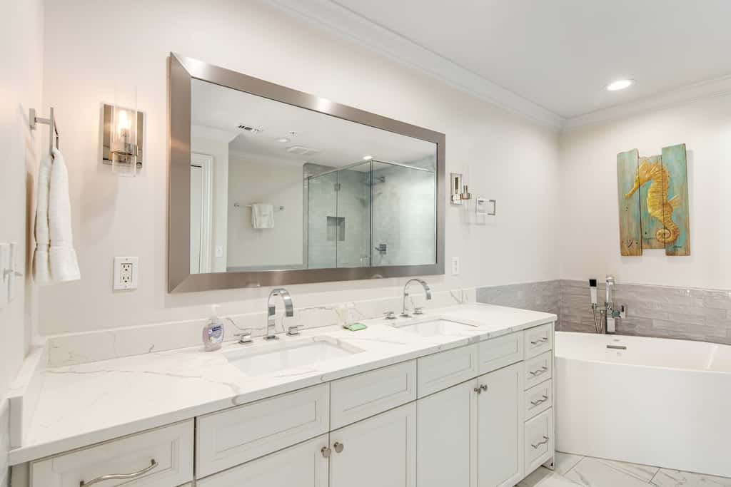 Emerald Grande 1025