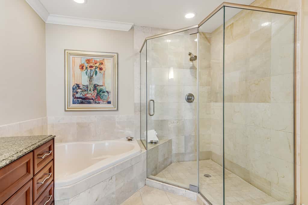 Emerald Grande 922