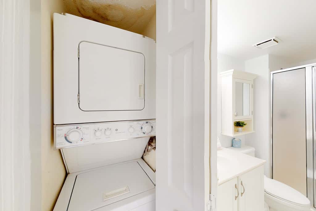 3rd-floor, Gulf-view condo at beachfront resort with pools, hot tub & two gyms