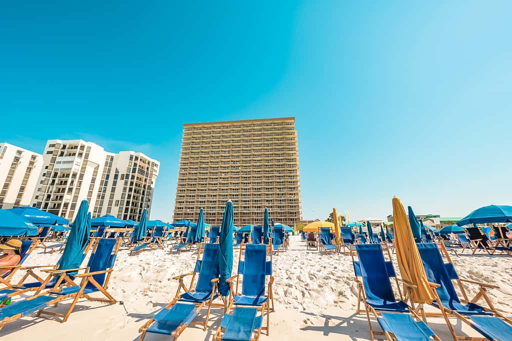 3rd-floor, Gulf-view condo at beachfront resort with pools, hot tub & two gyms