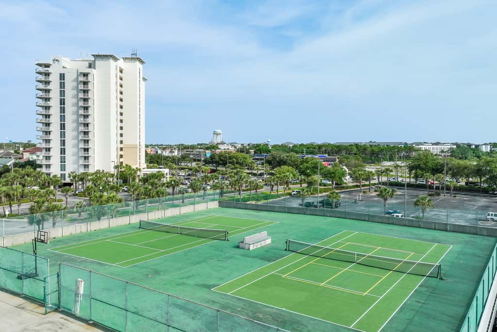 3rd-floor, Gulf-view condo at beachfront resort with pools, hot tub & two gyms