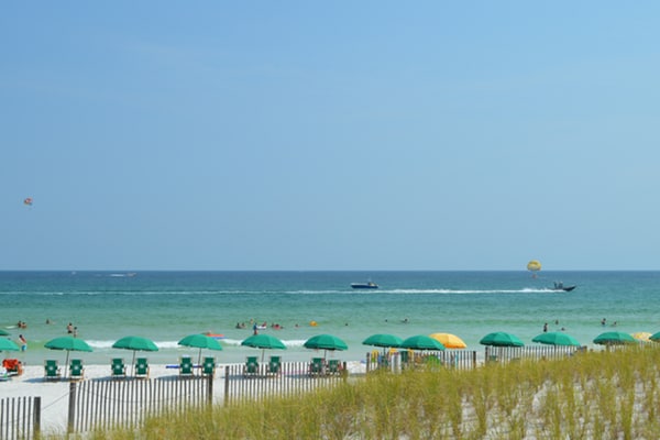Fifth-floor, Gulf view condo with a washer&dryer, pool, tennis, & fitness room