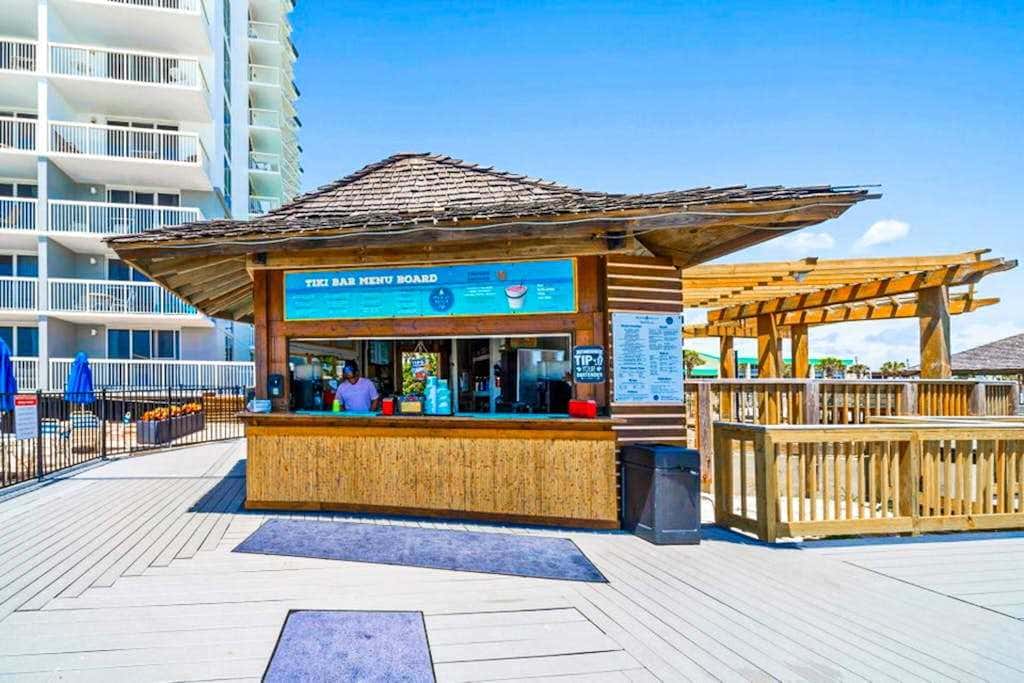 Gulf-front condo with balcony, beach access, pool & hot tub