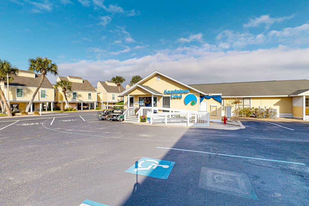 Inviting condo with dock, pool, hot tub & private beach - dog-friendly