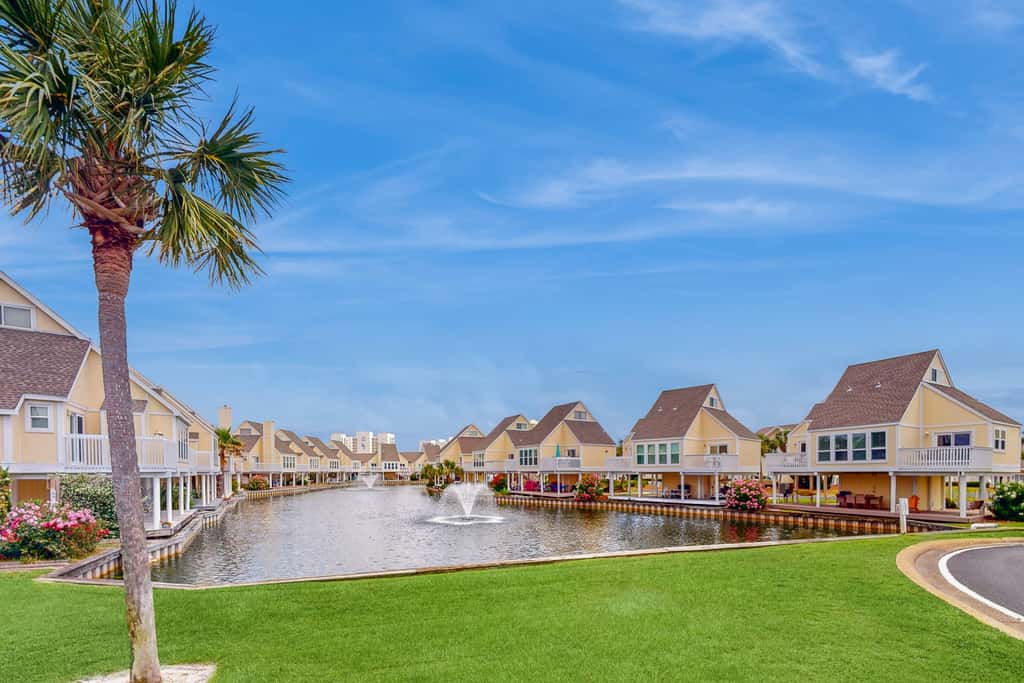 Inviting condo with dock, pool, hot tub & private beach - dog-friendly