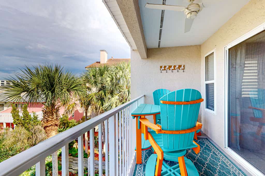 Poolside Villas 303