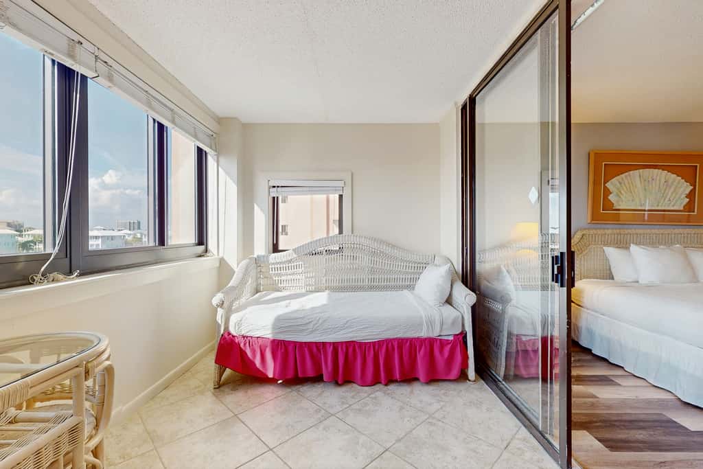 Jetty East 306B