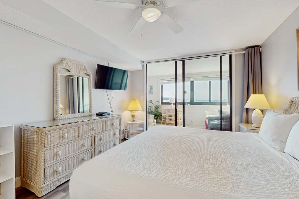 Jetty East 306B