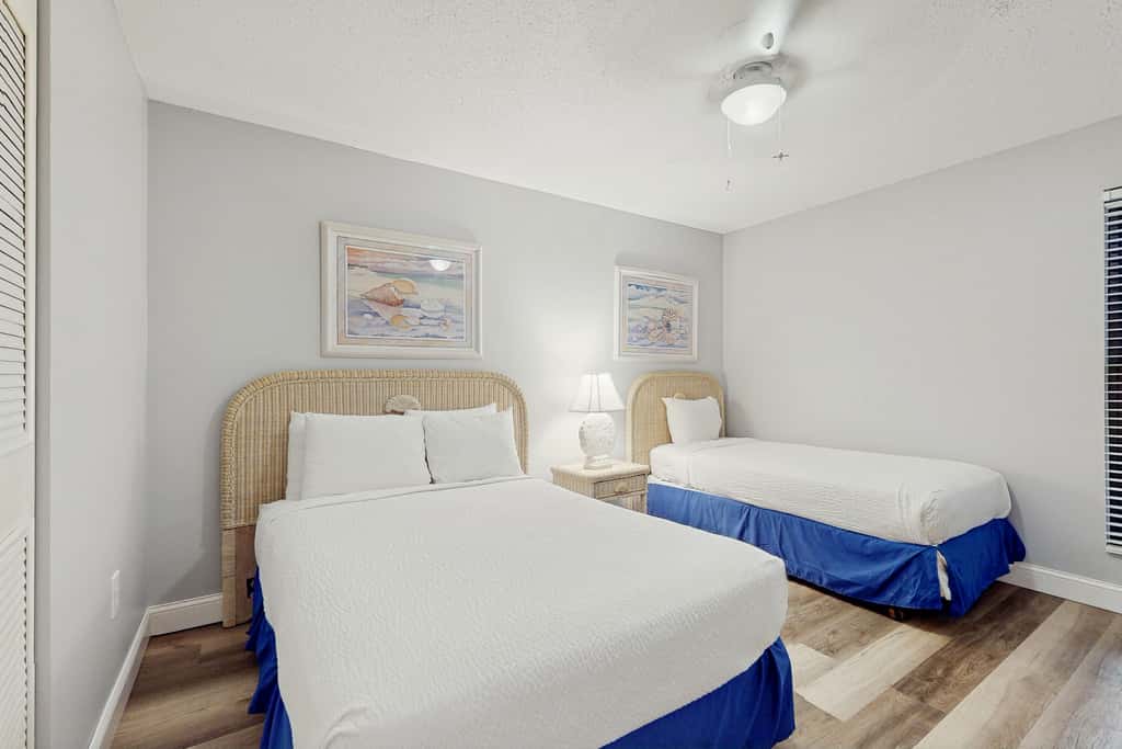 Jetty East 306B