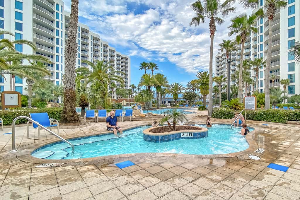 Cozy coastal condo with shared pool, lazy river and beach access