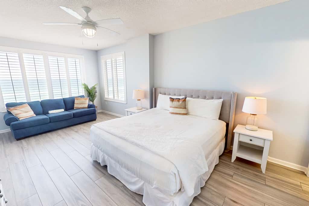Gorgeous coastal home with plenty of space and easy beach access