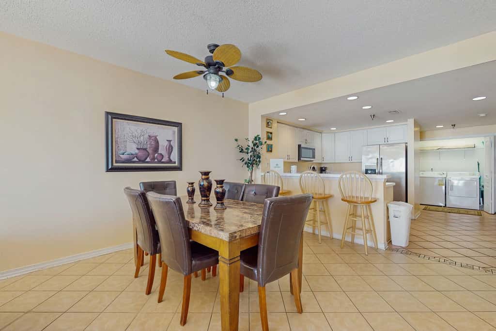 Incredible Gulf Front Condo Onsite Pools, Fitness Center, Dry Sauna