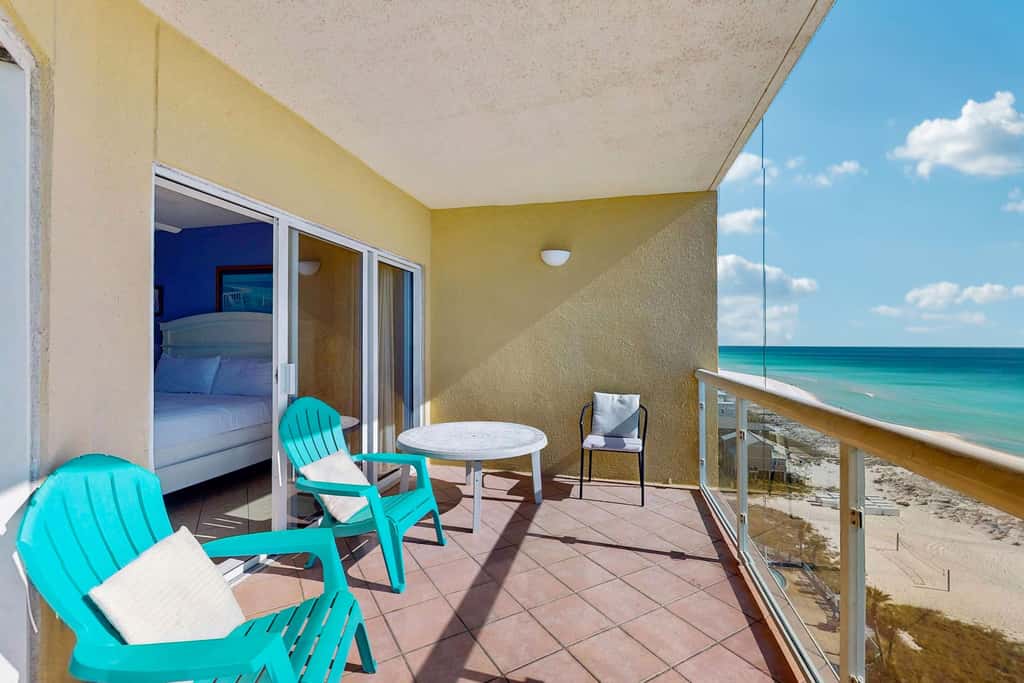 Incredible Gulf Front Condo Onsite Pools, Fitness Center, Dry Sauna