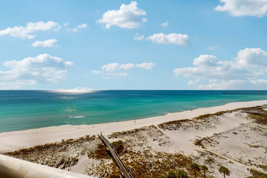 Incredible Gulf Front Condo Onsite Pools, Fitness Center, Dry Sauna