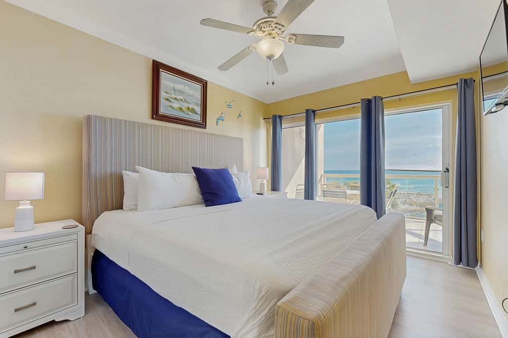 Condo with Partial Gulf View Onsite Pools, Fitness Center, Dry Sauna