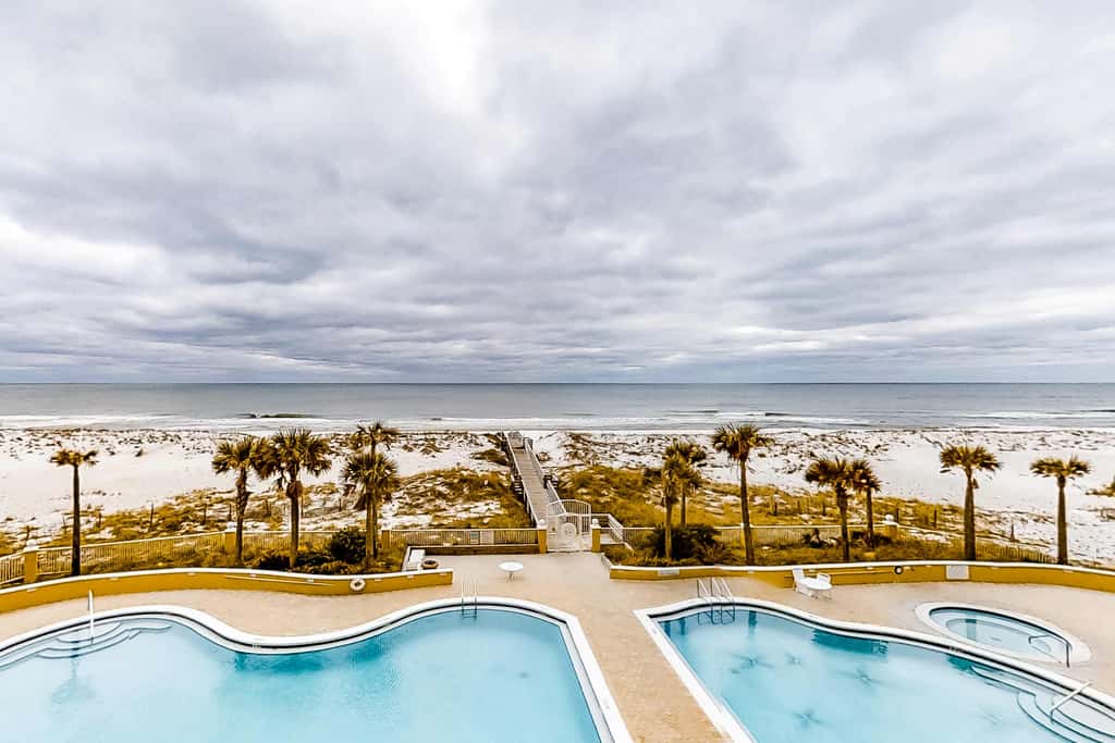 Condo with Partial Gulf View Onsite Pools, Fitness Center, Dry Sauna
