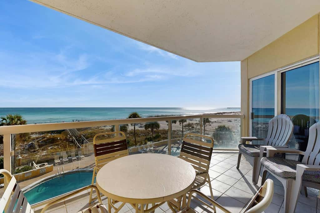 Condo with Partial Gulf View Onsite Pools, Fitness Center, Dry Sauna