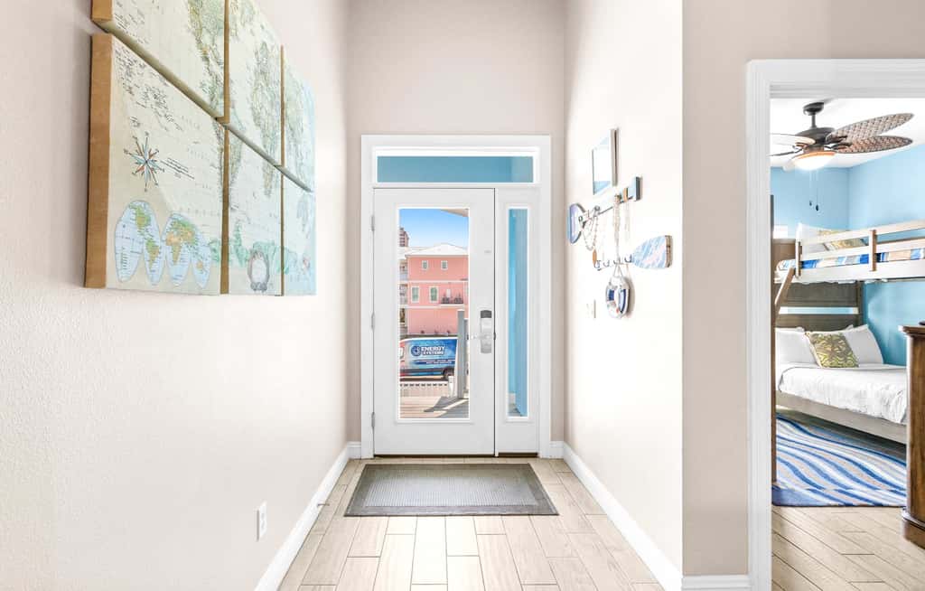 Stunning Beach Retreat with Shared Pool, Beach Access, Large Balcony & Gas Grill